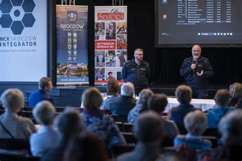 Spotkanie Aktywny i bezpieczny senior Stop manipulacji nie daj się