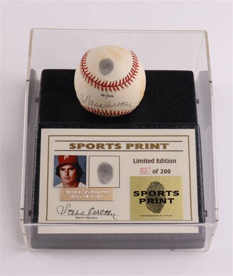 Steve Carlton Signed Le Onl Baseball With Thumbprint With Display Case