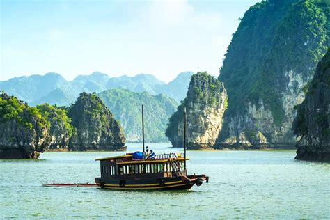 5 of the Best Luxury Vietnam Tours