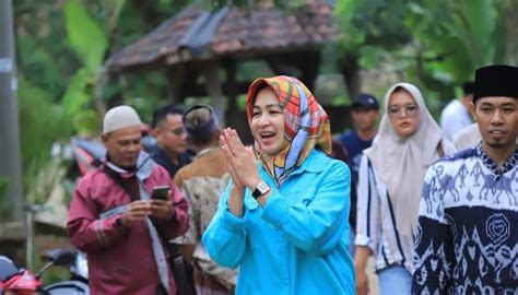 Airin Peringati Hari Kartini Bareng Milenial Berita Ekonomi Bisnis