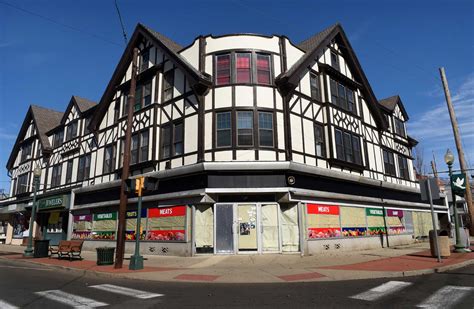 West Haven Old Silver S Building Retail Block Listed For Auction Sale