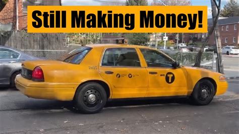 Nyc Taxi Ford Crown Victoria In Service In The Wild Medallion H