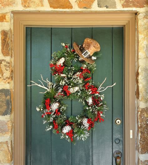 18 Chilly Handmade Winter Wreath Designs For Your Front Door