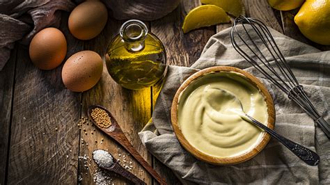 Why Mayonnaise Is White Instead Of Yellow According To Science