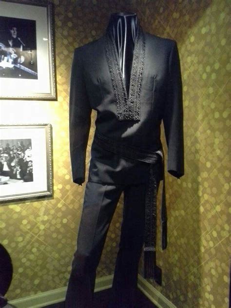 Elvis Looked Absolutely Hot In Black This Outfit Was Outstanding Elvis Jumpsuits Elvis