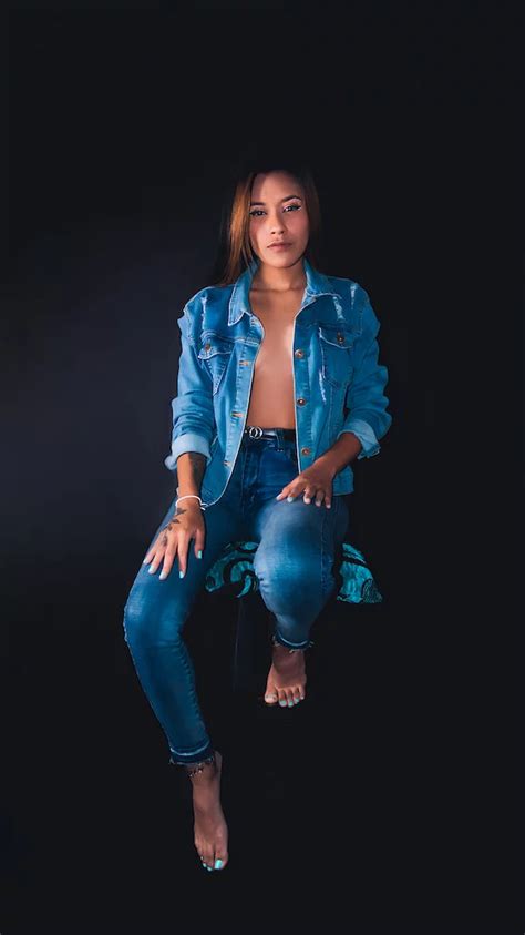 Camila Moon Camila Moon Cam Nude Free Live Sex Chat Room Camsoda