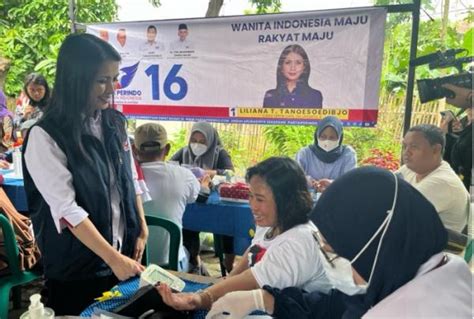 Gelar Pemeriksaan Gratis Dan Bazar Murah Liliana Tanoesoedibjo