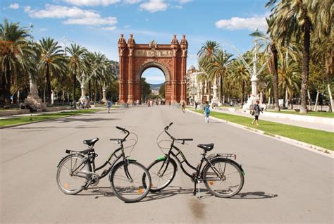 Visita Barcelona Pedaleando Las Mejores Rutas En Bici Hostemplo