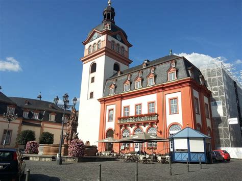 Ausflugsziel Altes Rathaus In Weilburg Doatrip De