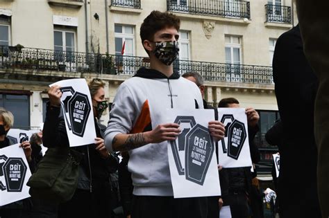 On ne veut pas de la charité on demande juste à travailler le cri