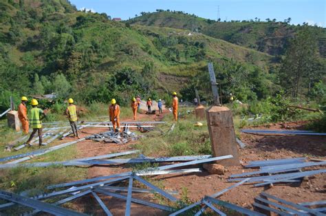 Jiji Mulembwe on Twitter Travaux de montage des pylônes sur les