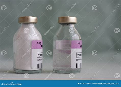 vials  antibiotics     powder