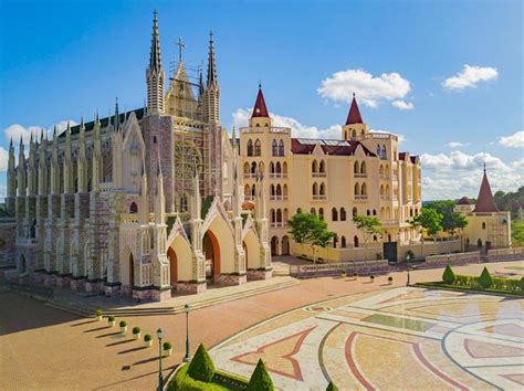 Basílica Nossa Senhora do Rosário de Fátima Arautos do Evangelho