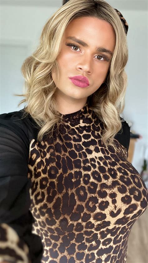 Alice (@living_with_alice_) • Instagram photos and videos