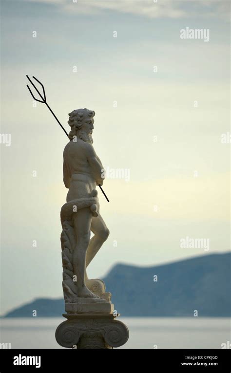 Statue Poseidon Greek God Sea Hi Res Stock Photography And Images Alamy