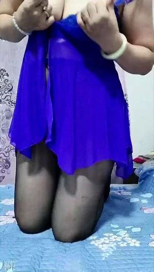 Watch 活色生香的漂亮姨姨 肥坦界的扛把子黑丝紫色衣裳自慰起来绝配呀 熟女 自慰 Solo Porn SpankBang