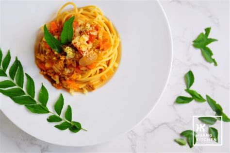 Spaghetti With Curry Meat Sauce Recipe Malaysian Style Bolognese