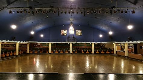 Step Back In Time On A Tour Of The Legendary Surf Ballroom Dang Travelers