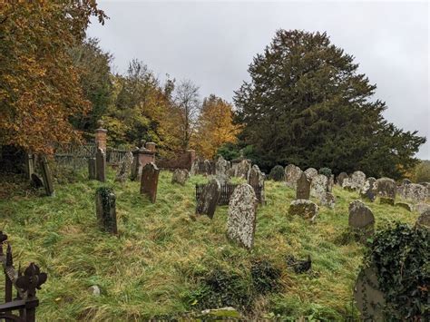 Churchyard At St Mary The Virgin Church Fabian Musto Cc By Sa