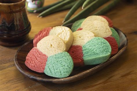 Cómo Hacer Polvorones Tricolor Comedera Recetas Tips Y Consejos