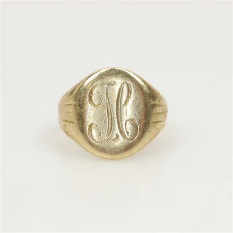 14kt Gold Cursive Initial Ring Property Room