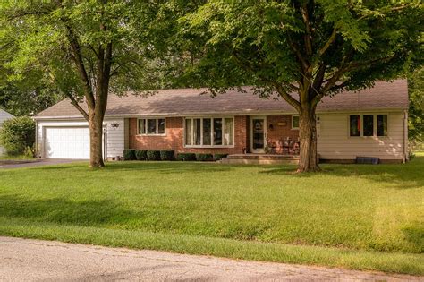 312 Tree Ln Prophetstown Il 61277 Zillow