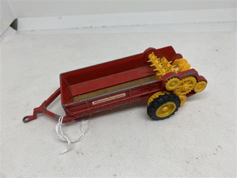 Toy Models Vintage Britains Massey Ferguson Manure Spreader Edward