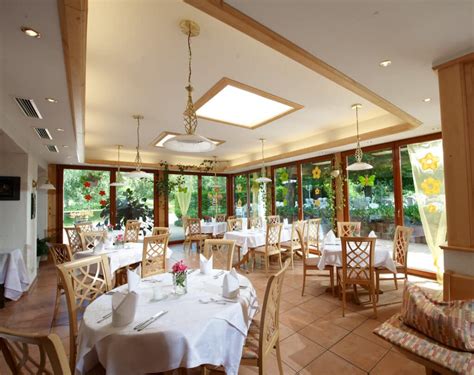 Restaurant F R Familienfeiern Familienhotel Villa Waldeck