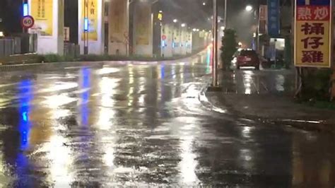 雨彈夜襲！9縣市大雨特報 嘉義炸豪雨｜東森新聞：新聞在哪 東森就在哪裡