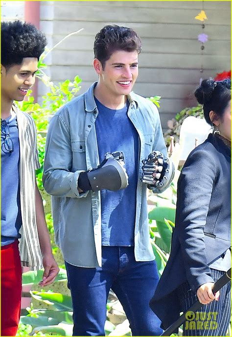 Gregg Sulkin Uses His Superpower Gloves On Runaways Set Photo