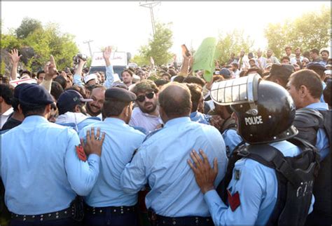 KP Teachers Sit In Outside Imran Khans Residence In Bani Gala