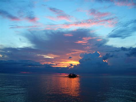 Asisbiz Sunset Philippines Mindoro White Beach 09