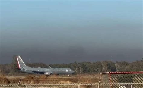 Momento en el que disparan a avión de la Fuerza Aérea Mexicana en