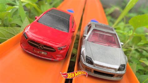 Hot Wheels Mercedes Benz Vs Honda Prelude Youtube