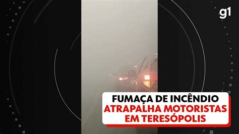 Lixão em Teresópolis é atingido por incêndio e cidade fica encoberta