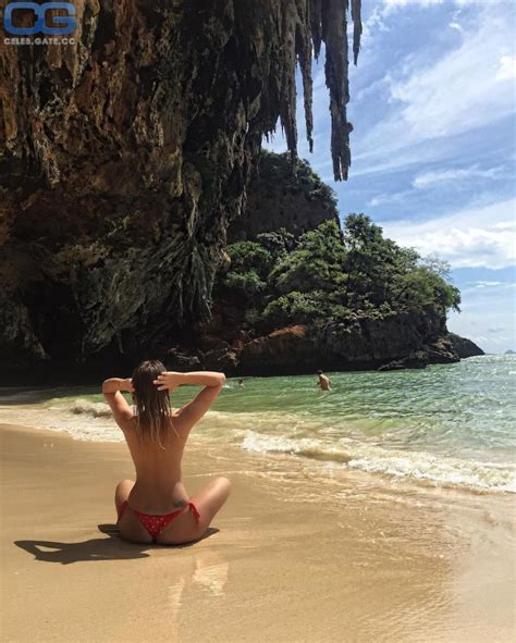 Alexandra Stan Nude Pictures Onlyfans Leaks Playboy Photos Sex Scene Uncensored