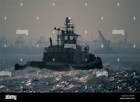 Tugboat At The Port Of Los Angeles San Pedro California Stock Photo Alamy