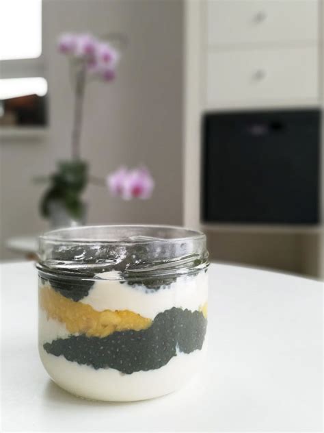 Recette Alpro amandes pudding de chia à la spiruline et mangue fraîche