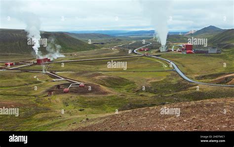 Paisaje En La Planta De Energ A Geot Rmica Krafla En El Lago Myvatn En