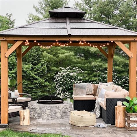 9 Backyard Gazebo Ideas for the Summer