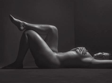 Ashley Graham Goes NUDE For V Magazine NSFW BootymotionTV