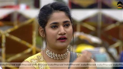 Bigg Boss Tamil Season 3 Day 62 Hot Stills Set 3