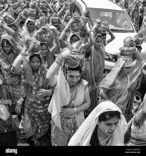 Delhi India April 03 2022 Women With Kalash On Head During Jagannath