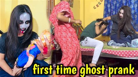 First Time Ghost Prank On My Two Sister 🤣 প্রথমবার ভূতের সেজে প্রাঙ্ক