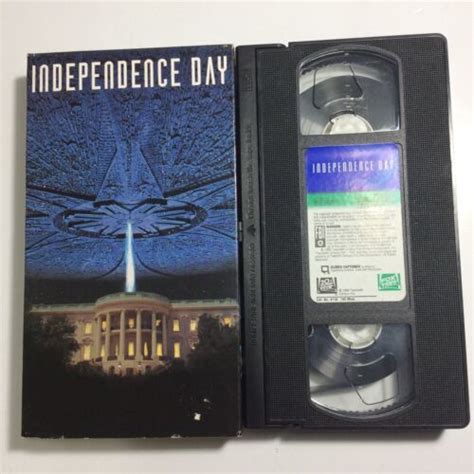 INDEPENDENCE DAY VHS 1996 Will Smith Jeff Goldblum Bill Pullman