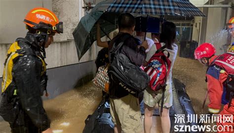 深圳暴雨致多地内涝，消防救援人员营救龙华区被困群众 新华网