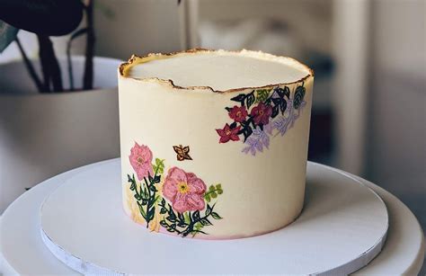 The N00bs Guide To Painting On Buttercream — Miss United Cakes