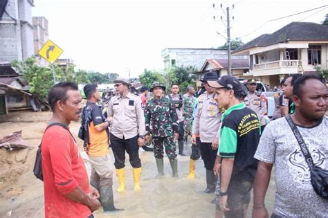 Pj Bupati Aceh Selatan Dan Forkopimda Tinjau Lokasi Banjir Bandang Di