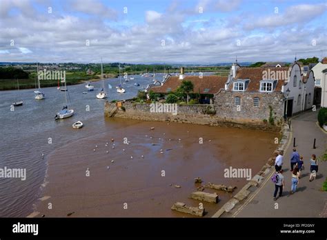 Topsham Devon Uk Tourists Walk Along The River Exe Estuary In