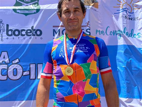 Bronce ClÁsico Para El Talquino RaÚl Mora Vitrina Deportiva